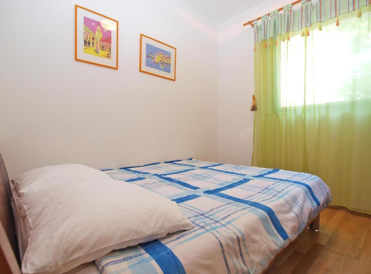 Apartments Puntizela 727 Pula Luaran gambar