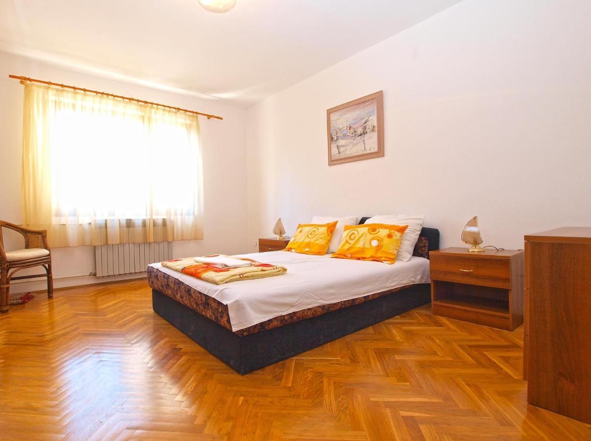Apartments Puntizela 727 Pula Luaran gambar