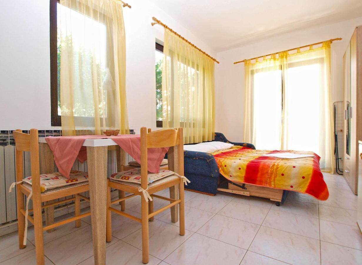Apartments Puntizela 727 Pula Luaran gambar