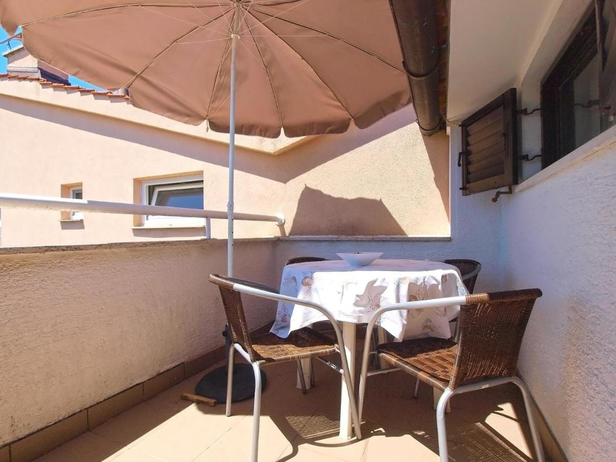 Apartments Puntizela 727 Pula Luaran gambar